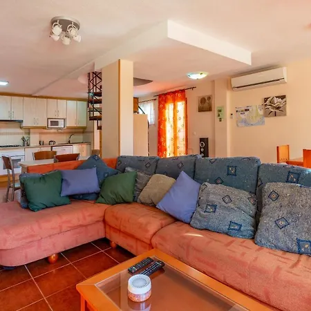 Holiday home Marclna62 *