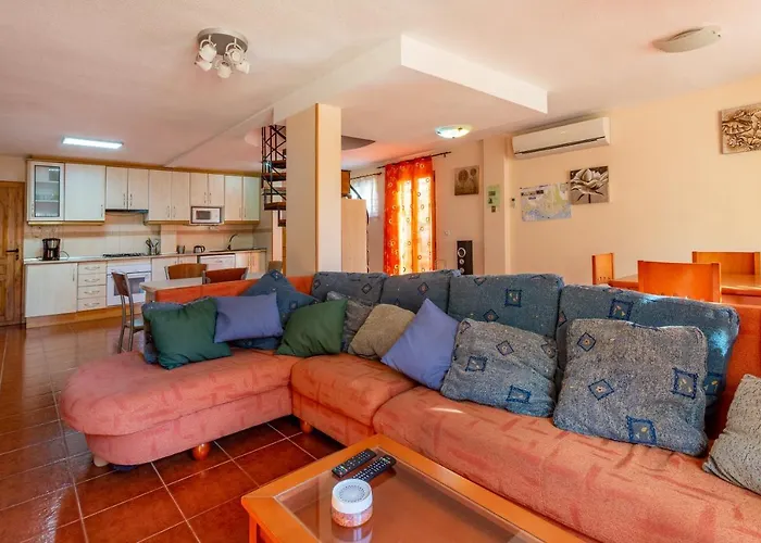 Semesterbostad Marclna62 *